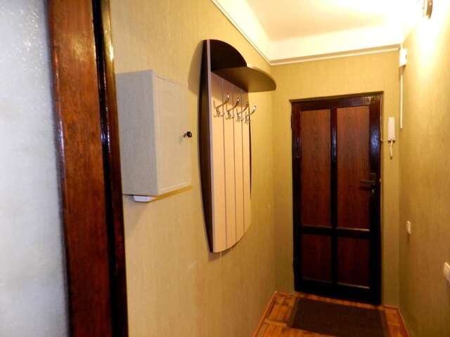 Апартаменты 2-room Apartment on Tsentralnyi Boulevard 10, by GrandHome Запорожье-11